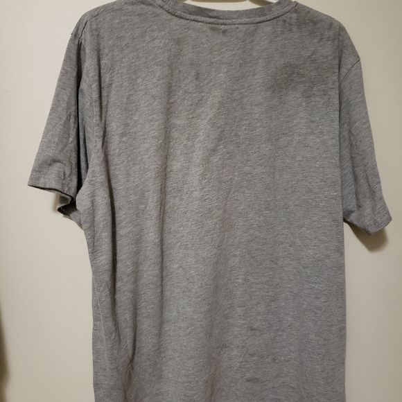 Disney Mickey Pocket T shirt Large - Picture 5 of 5